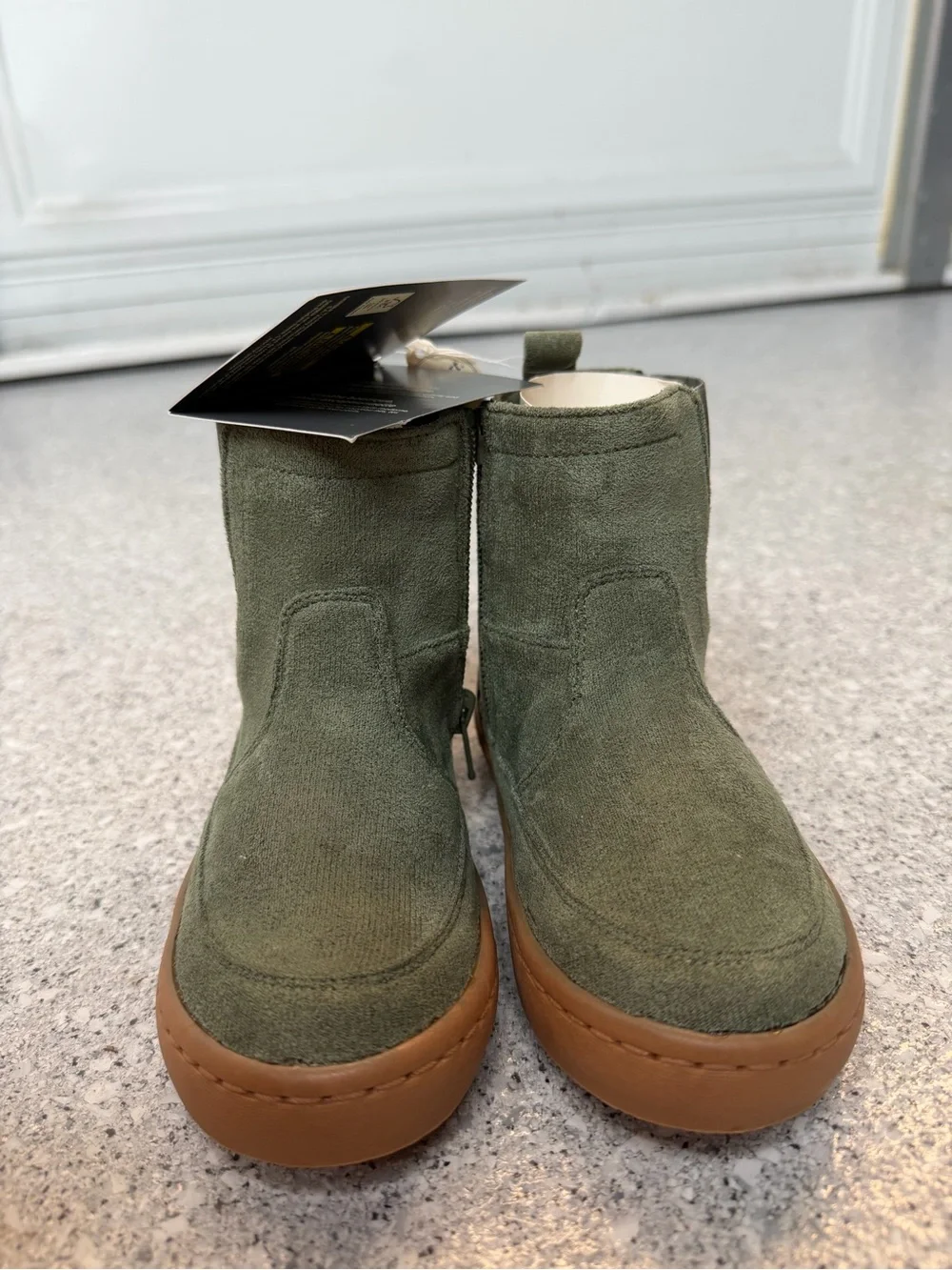 NWT Kids Olive Green Suede Zip-Up Chelsea Boots with plaid detail 8